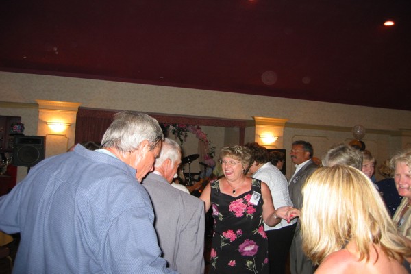 ../image/joan's reunion group dancing 9,2005 078.jpg